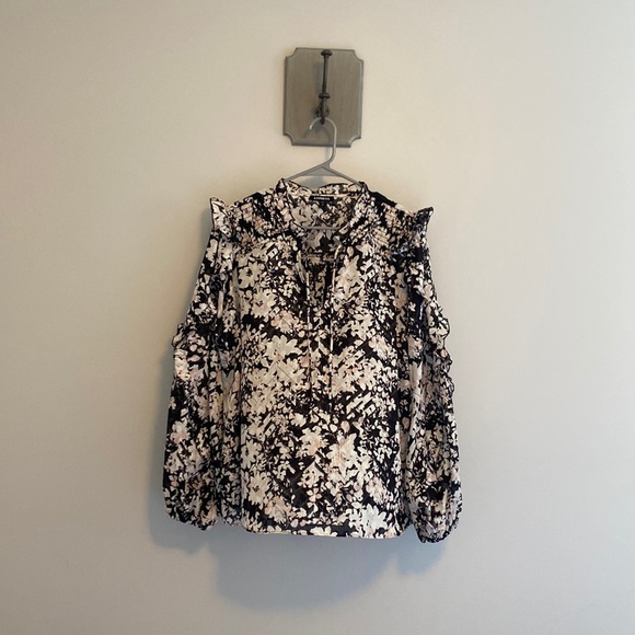 Express Floral Top - Picture 1 of 4